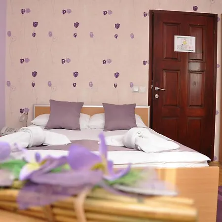 Garni Laguna Lux 2*