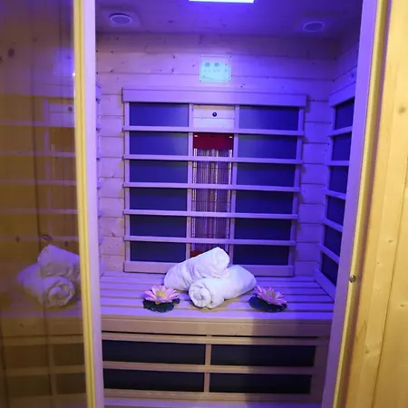 招待所 Garni Laguna Lux 2*