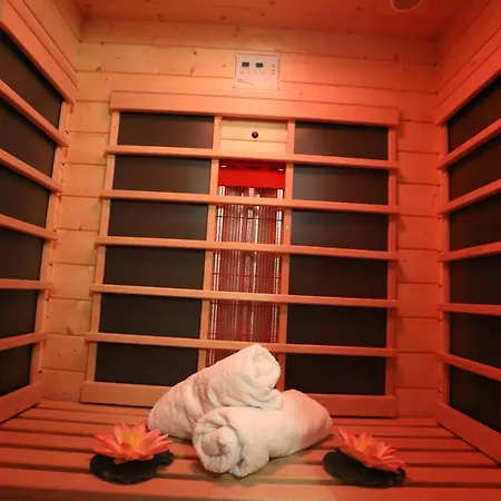 Garni Laguna Lux 2* Ni